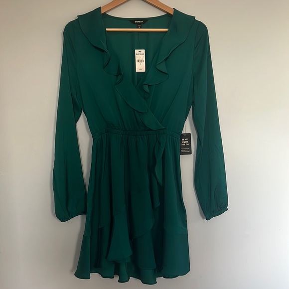 NWT Satin Green Express dress - Picture 1 of 2